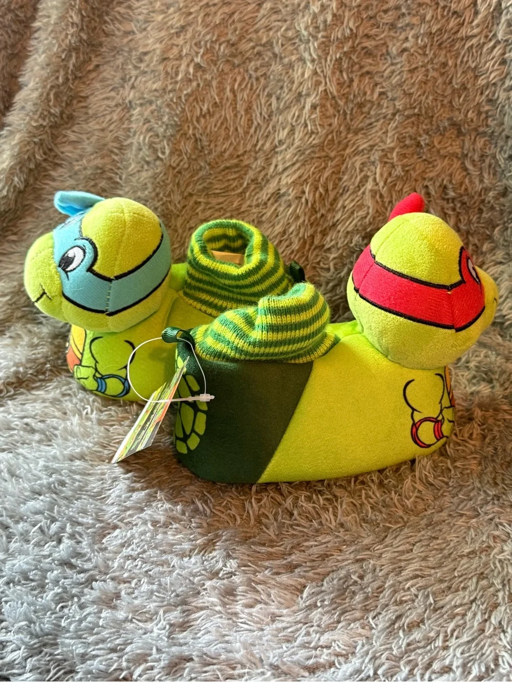 Teenage Mutant Ninja Turtles Plush Slippers - Red & Blue Masks Boys 5-6‎ New